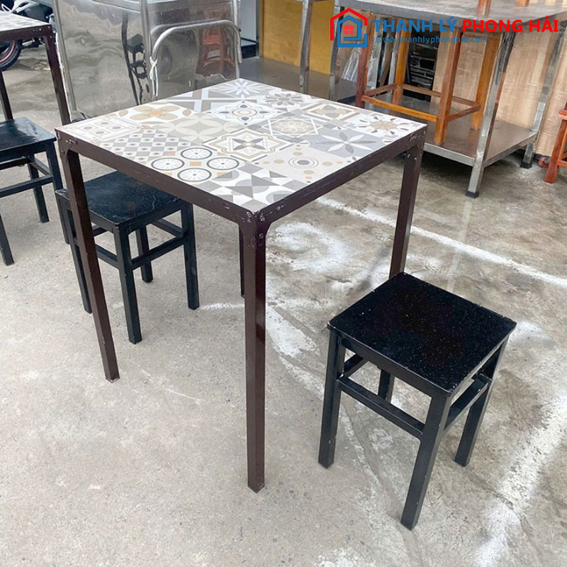 Bộ bàn ghế cafe mặt đá vuông cũ