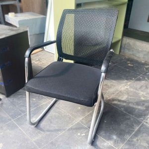 Thanh lý ghế chân quỳ lưng lưới cũ