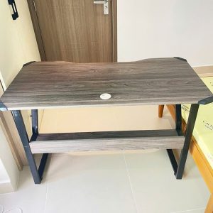Bàn Gaming Cũ 1m2 Có Kệ Để Case