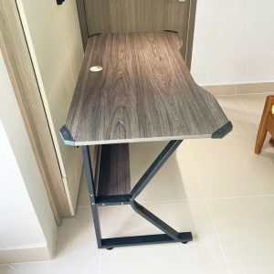 Bàn Gaming Cũ 1m2 Có Kệ Để Case