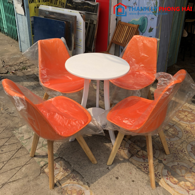 Bàn Ghế Cafe Chân Gỗ