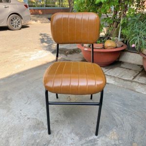 Ghế Cafe Sắt Bọc Da Mới 99%