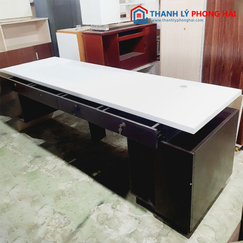 Bàn Giám Đốc 2m4 Thiết Kế Hiện Đại Cũ