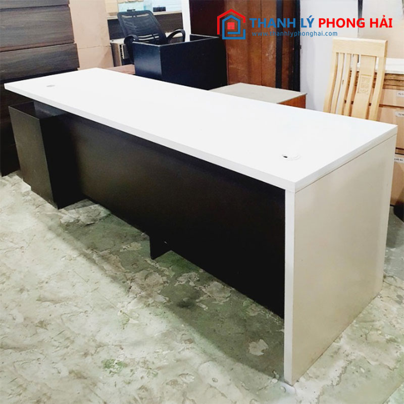 Bàn Giám Đốc 2m4 Thiết Kế Hiện Đại Cũ