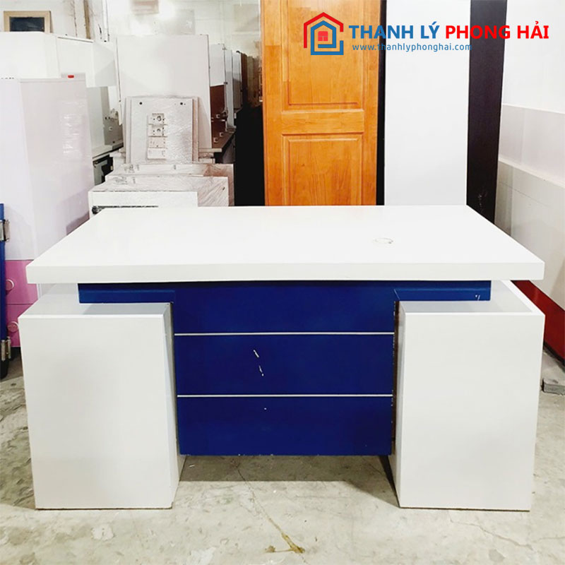 Bàn Giám Đốc Hiện Đại Trắng Cũ