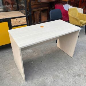 Bàn Làm Việc 1m2 Có Bửng Che Cũ