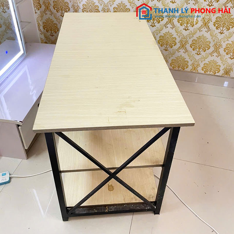Bàn Làm Việc Có Kệ Phụ Chân Sắt 1m2