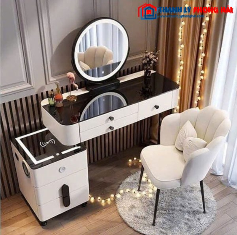 Thanh Lý Bàn Trang Điểm Màu Trắng Kèm Gương LED Mới 99%