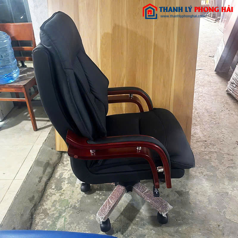 Thanh Lý Ghế Lãnh Đạo Bọc Da Chân Nhựa Mới 99%