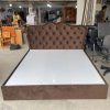 Giường bọc nhung 1m8
