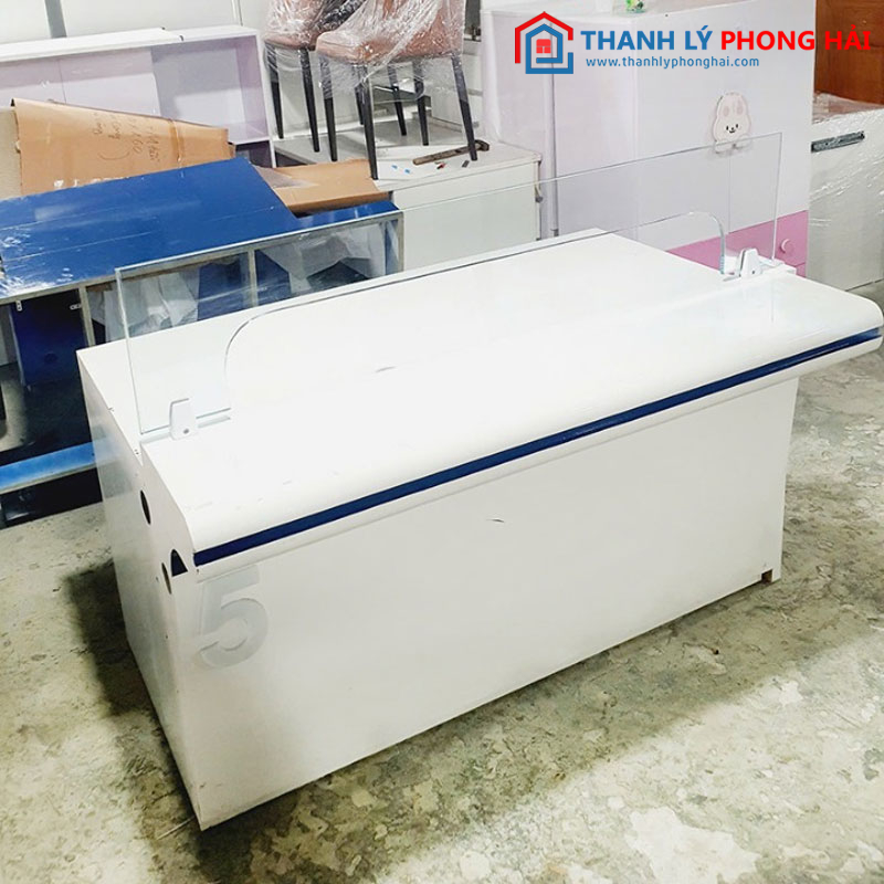 quầy tiếp tân cũ rẻ