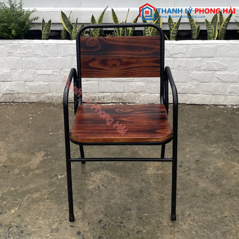 Bộ Bàn Ghế Chân Sắt Thanh Lý Mới 99%