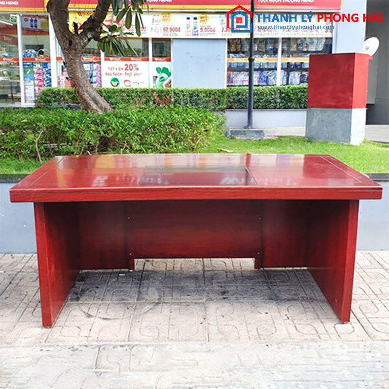 Thanh Lý Bàn Giám Đốc Không Hộc 1m8 Mới 99%