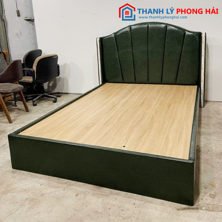 Thanh Lý Giường Ngủ Bọc Da Simili Bóng 1m4 Mới 99%