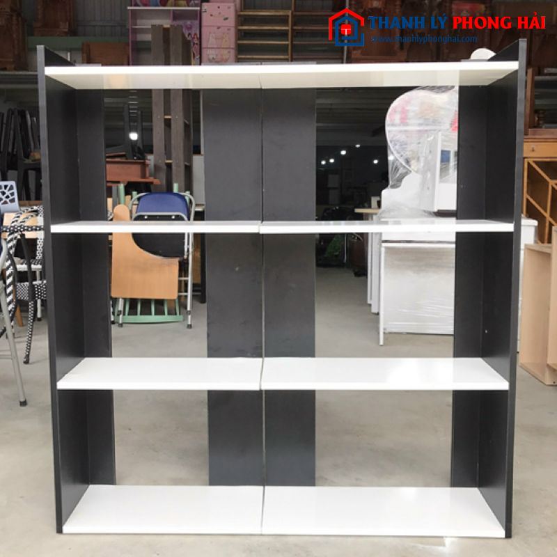 Kệ Trưng Bày Gỗ Công Nghiệp 3