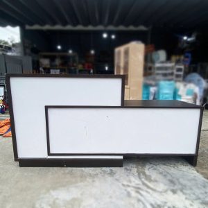 Quầy Lễ Tân Kiểu Dáng Thanh Lịch 2m2 Cũ