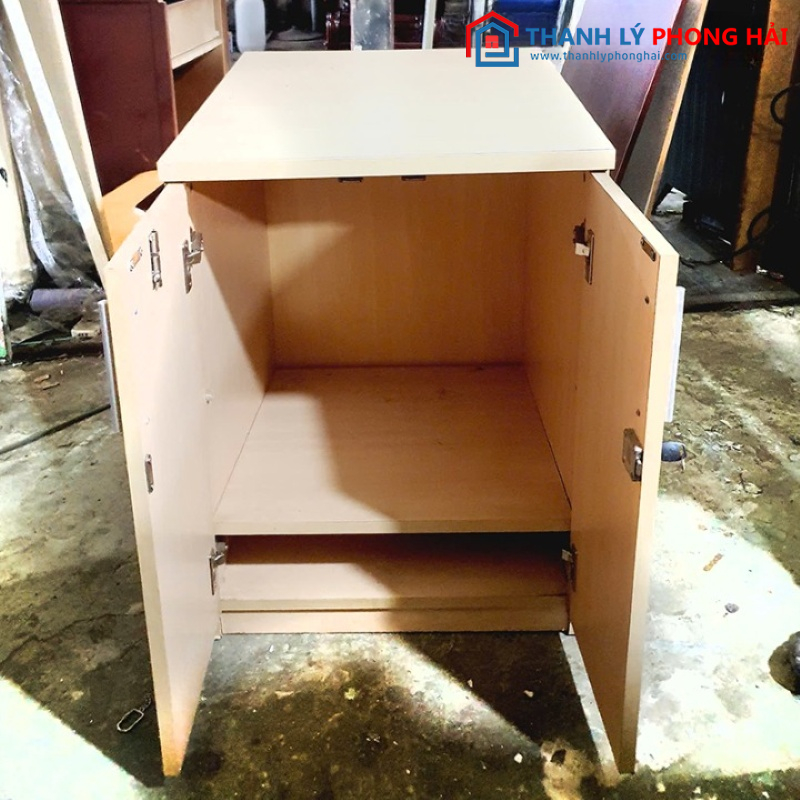 Tủ Gỗ 2 Cánh Cũ Thấp Ngang thấp mở 2 cửa