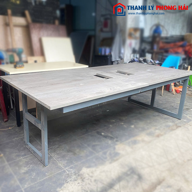 Bàn Họp Cũ 2m4 Chân Sắt Bất Đối Xứng Cũ