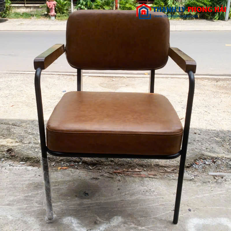 Ghế Cafe Khung Sắt Tay Ốp Gỗ 2