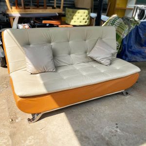 Băng Sofa Bed Da Mặt Nút 1m7 Cũ 1