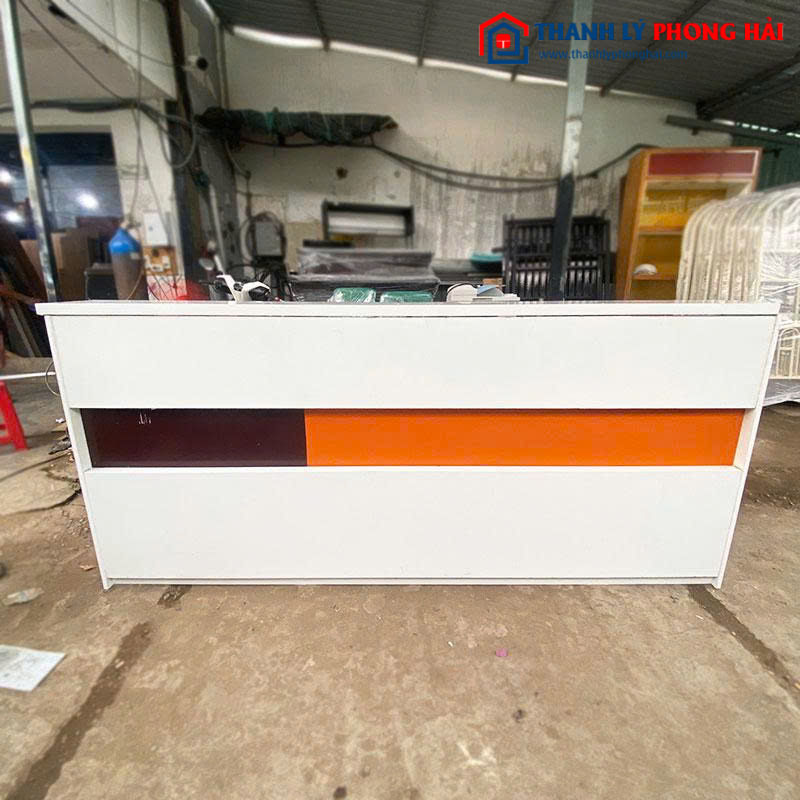 Quầy Lễ Tân Thiết Kế Hiện Đại 2m4 Cũ 1