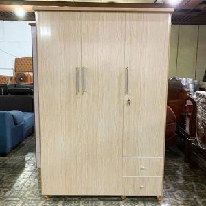 Tủ Quần Áo Nhựa 3 Cánh Màu Vân Gỗ 1m2 Mới 99% (Nhiều Màu)