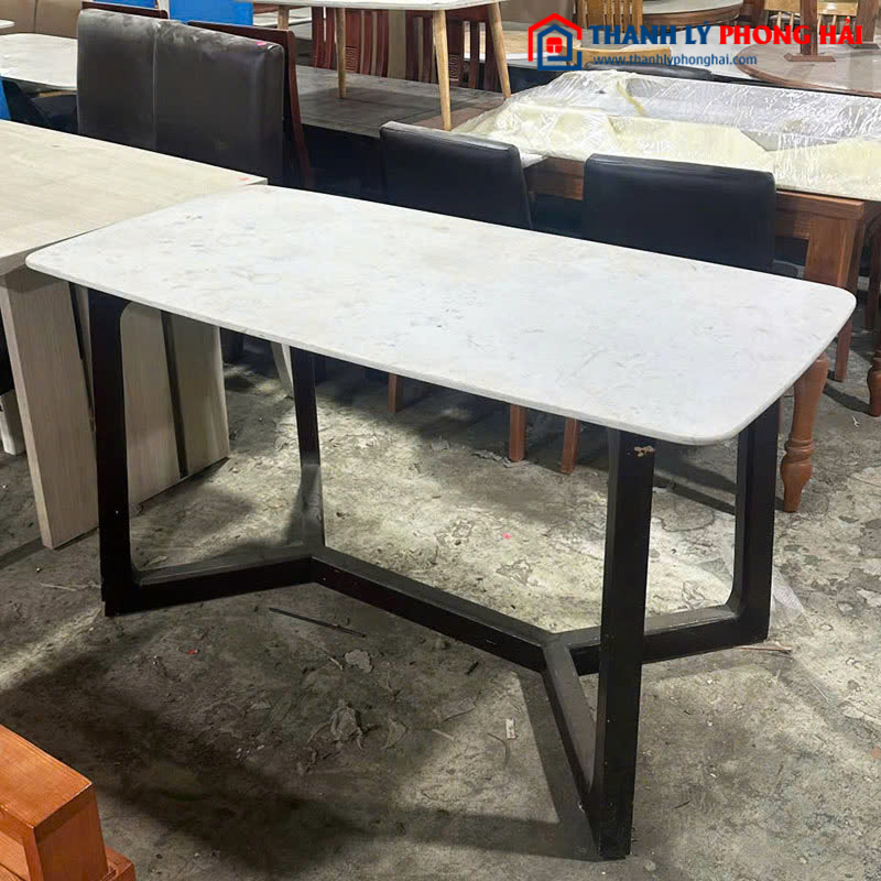 Bàn Ăn Mặt Đá Cũ Chân Sắt 1m4