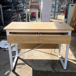Bàn Làm Việc 1m Cũ Chân Sắt Chữ U