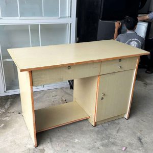Bàn Làm Việc Cũ 1m18 Kèm Hộc Bàn