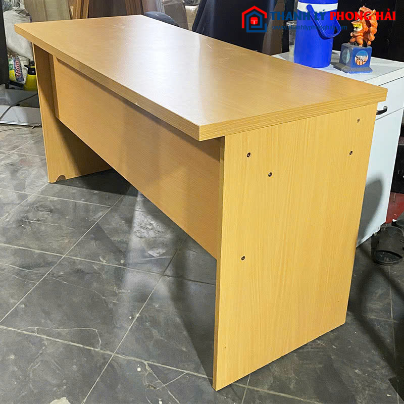 Bàn Làm Việc Gỗ MDF Cũ 1m5 Có Bửng Che