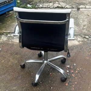 Ghế Xoay Cũ Da Trắng Cho Văn Phòng