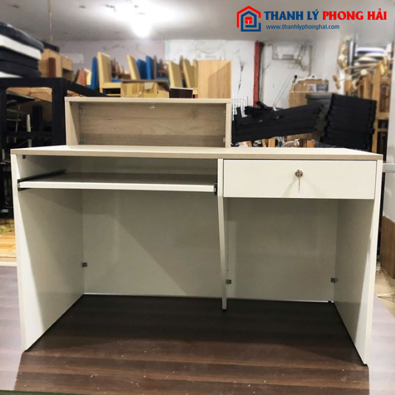 Thanh Lý Quầy Lễ Tân 1m2 Màu Trắng Phối Gỗ Mới 99%