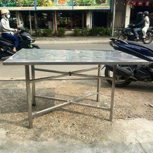 Bàn Inox Cũ 1m32 Mặt Bóng
