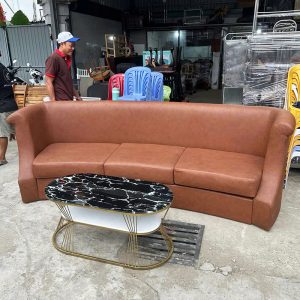 Băng Sofa Bọc Da Màu Nâu 2m6 Kèm Bàn