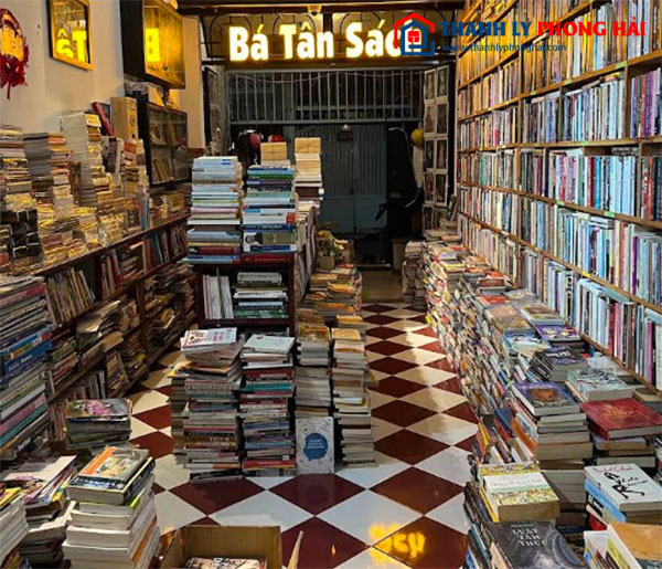 Cửa hàng sách cũ quận 3