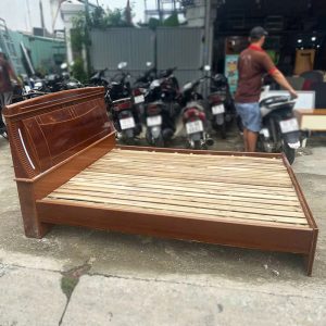 Giường Ngủ 1m6 Gỗ Tự Nhiên Màu Nâu Cũ