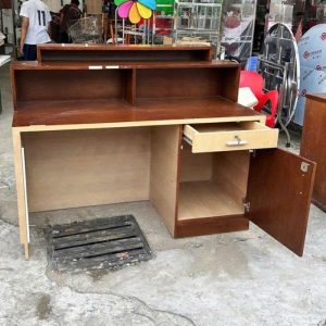 Quầy Lễ Tân 1m4 Gỗ Công Nghiệp Cũ
