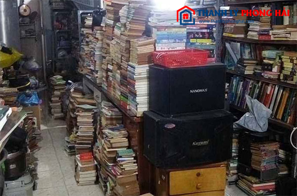 Tiệm sách cũ quận tân phú