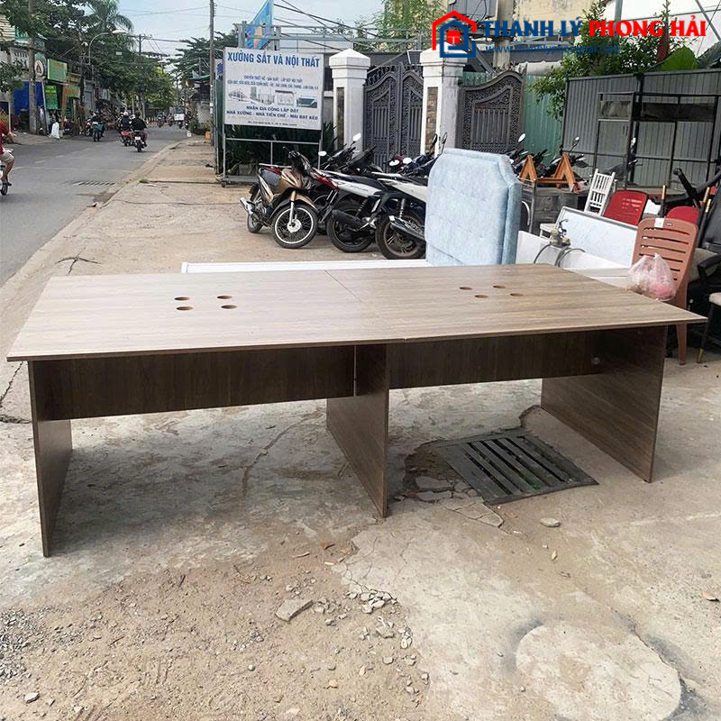 Bàn Họp Cũ Gỗ Công Nghiệp 2m4