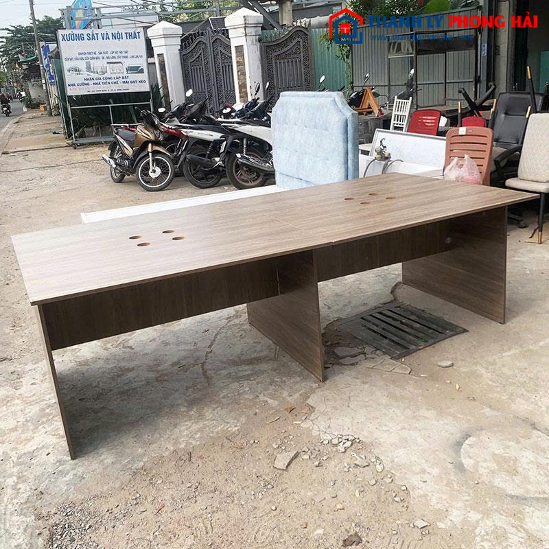 Bàn Họp Cũ Gỗ Công Nghiệp 2m4