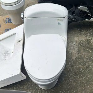 Toilet TOTO Cũ 1 Khối Xả Bên
