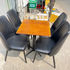 Bàn Ghế Cafe Bọc Da Màu Đen Chân Sắt Cũ
