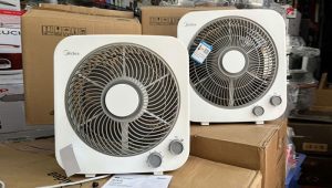 Cửa hàng bán quạt hộp