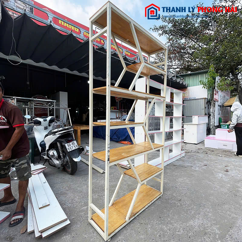 Kệ Trưng Bày Gỗ Tự Nhiên Khung Sắt 1m Cũ