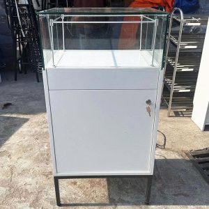 Tủ Trưng Bày Màu Trắng Có Đèn Led Cũ 53cm