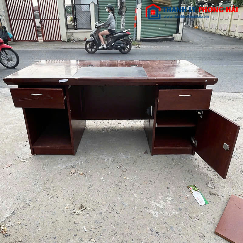 Bàn Giám Đốc Gỗ Công Nghiệp 1m6 Cũ Màu Cánh Gián