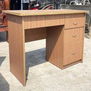 Bàn Làm Việc Gỗ Công Nghiệp Có Hộc 1m Cũ