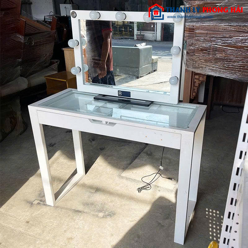 Bàn Trang Điểm Cũ Kèm Gương 1m