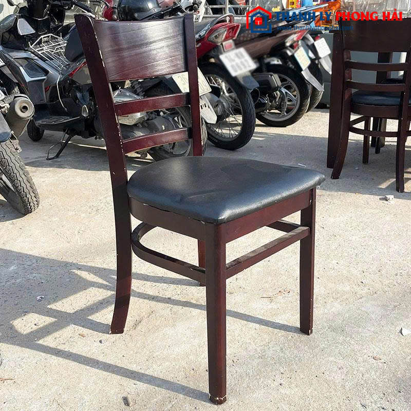 Bộ Bàn Ăn Cabin Cũ 1m6 Kèm Ghế Nệm Đen