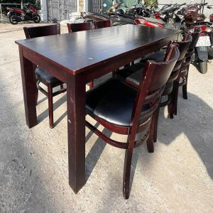 Bộ Bàn Ăn Cabin Cũ 1m6 Kèm Ghế Nệm Đen